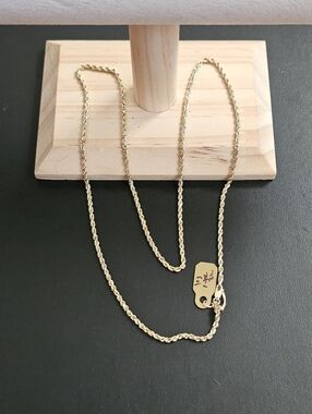 14k Gold Necklace 22 Inch